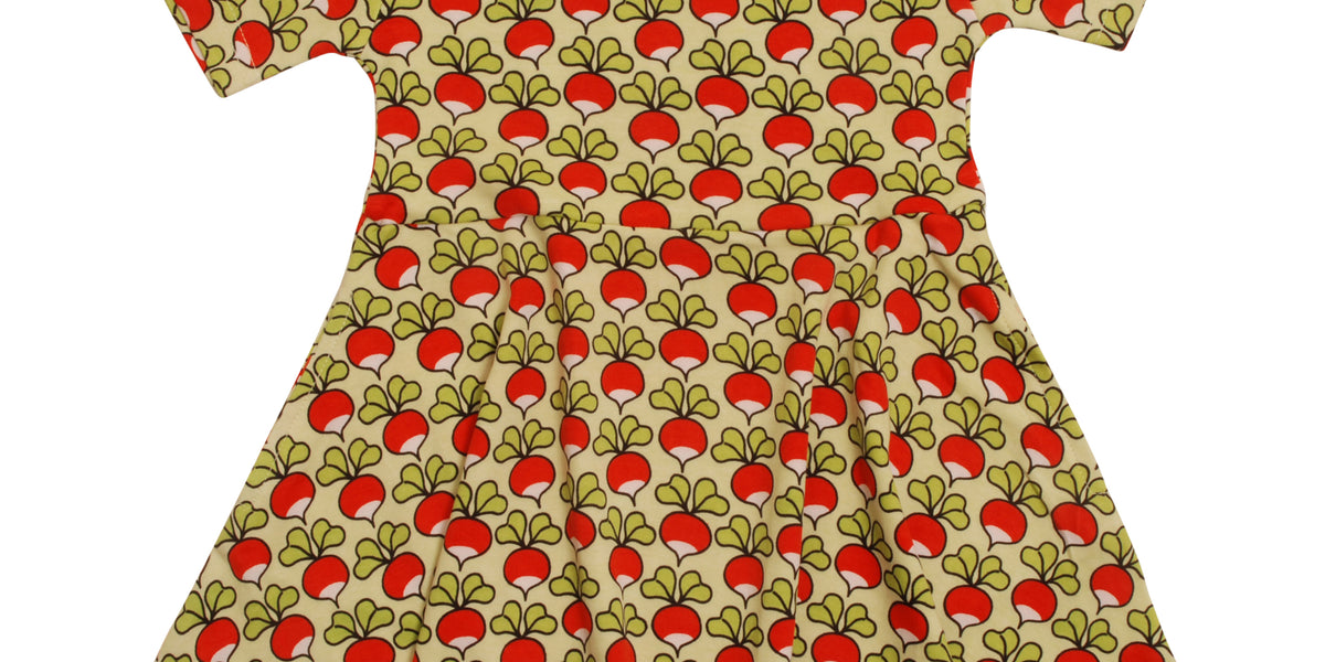 DUNS Sweden - Short Sleeve Skater Dress - Radish Buttergreen Pappa Sven DUNS Sweden - Short Sleeve Skater Dress - Radish Buttergreen Pappa Sven