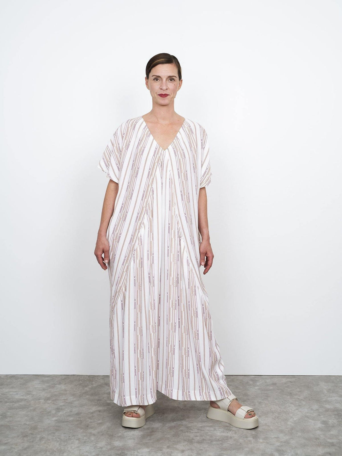 The Assembly Line Sewing Patterns - Minimalist Kaftan Dress – Pappa Sven